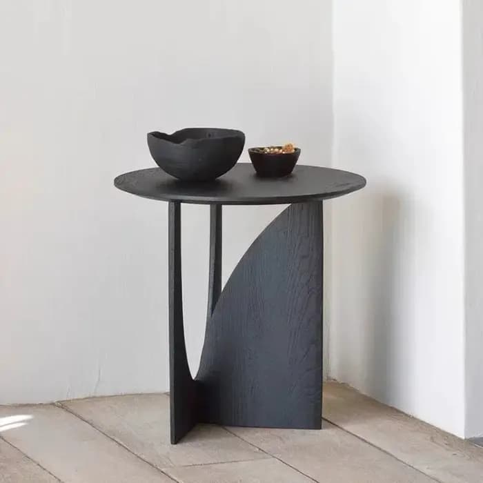 Table basse ronde nordique en bois massif