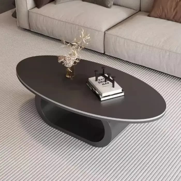Petites Tables basses ovales blanches minimalistes