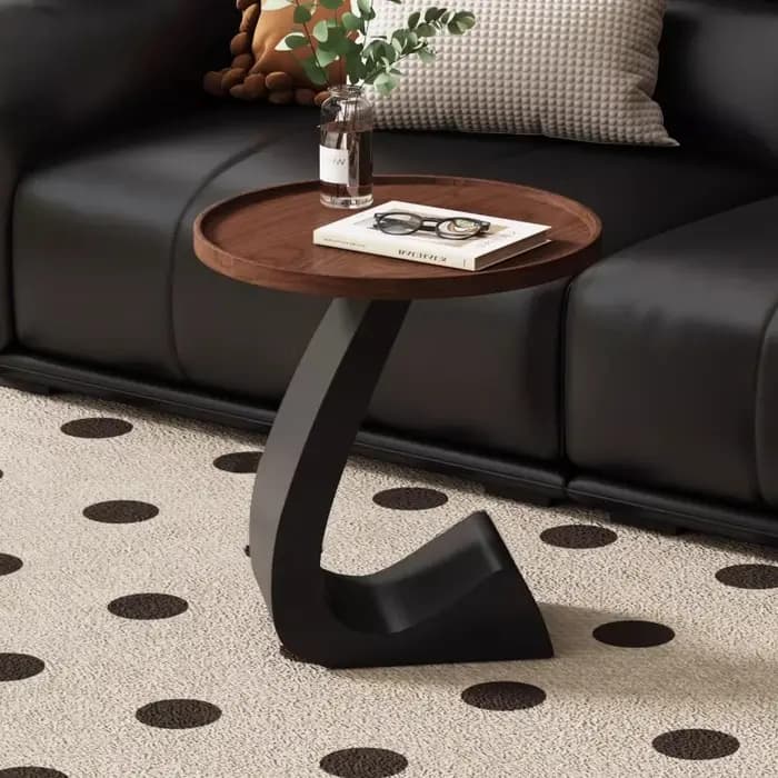 Table d'appoint basse ronde en forme de C