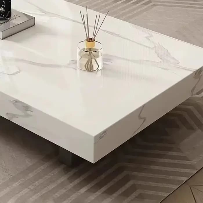 Table basse Simple et Unique