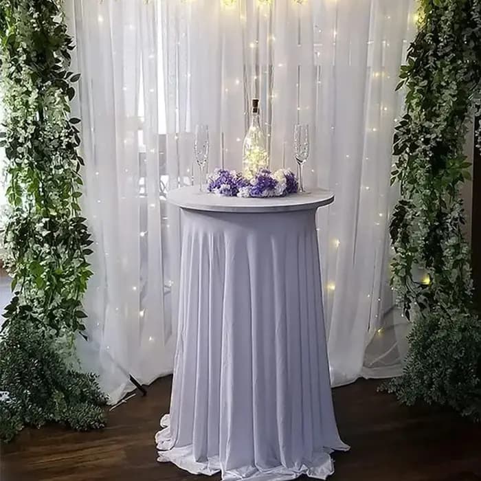 Couverture de table blanche pour conférence d'hôtel
