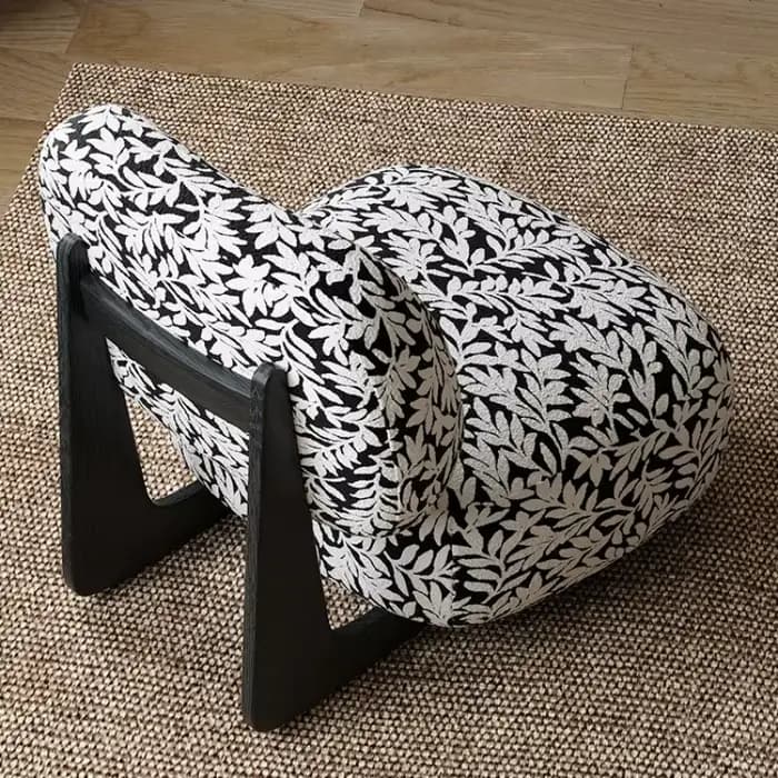 Canapé simple en tissu imprimé rétro