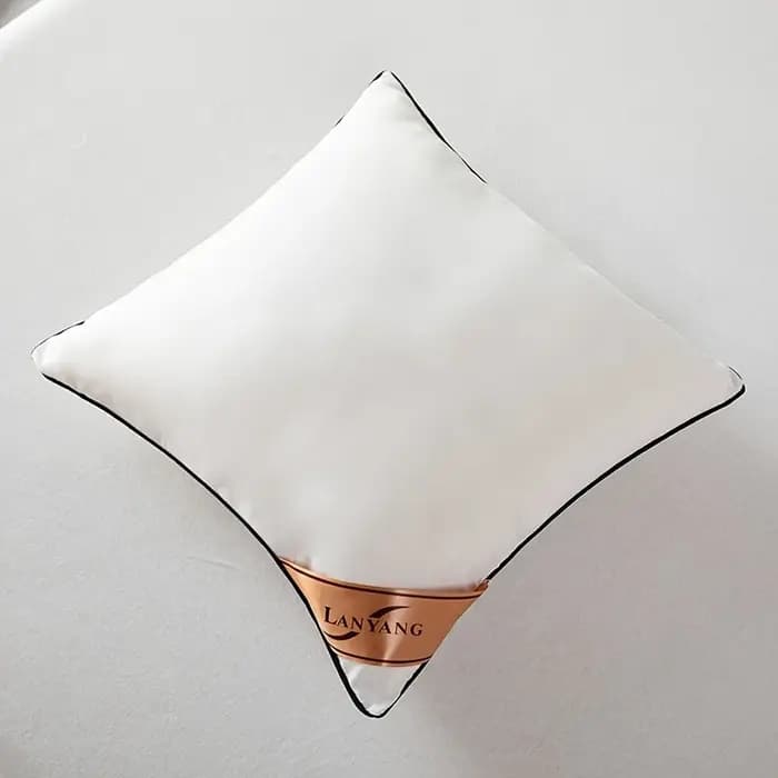Coussin de canapé de luxe blanc pur de haute qualité 45*45cm