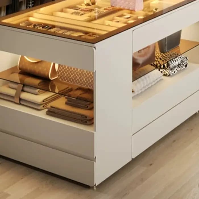 Vitrine italienne au design moderne