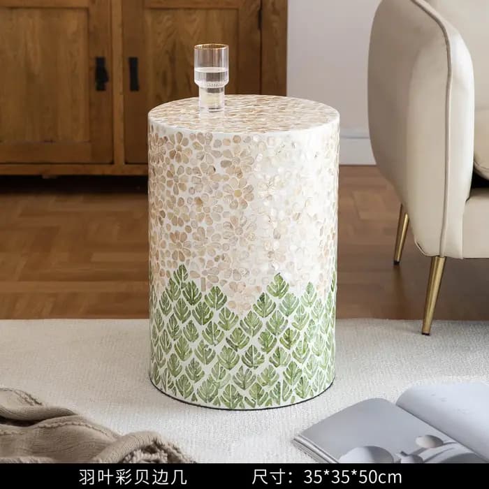 Tables basses rondes en bois nordique italien coloré, rose dopamine, gain de place, mini tables bass