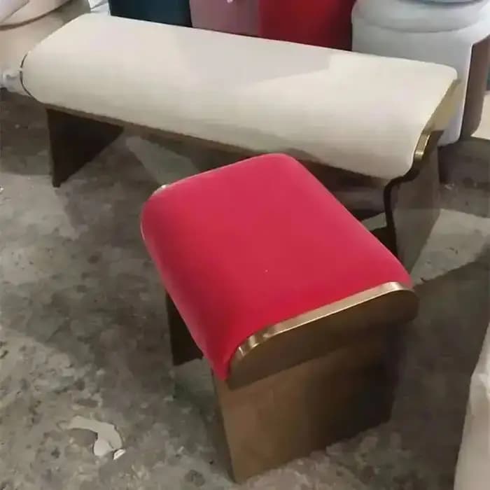 Repose-pieds de luxe nordique en métal, tabourets en cuir souple pour Van légère, chaise de maison d