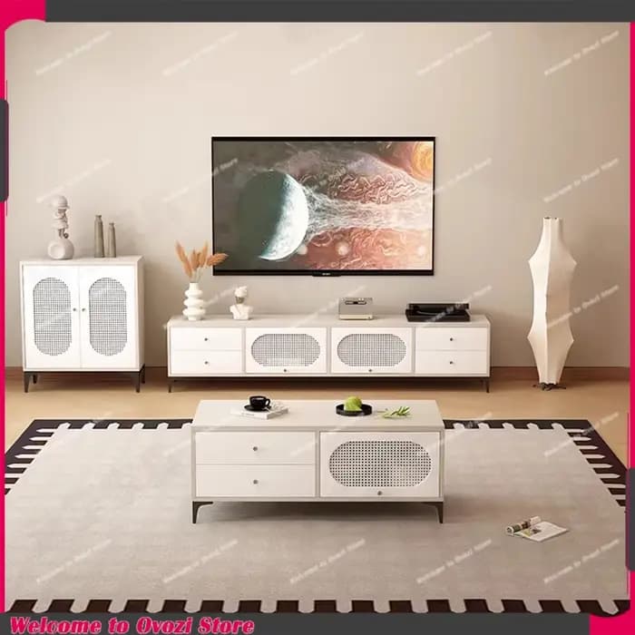 Meuble TV à pieds verticaux en rotin