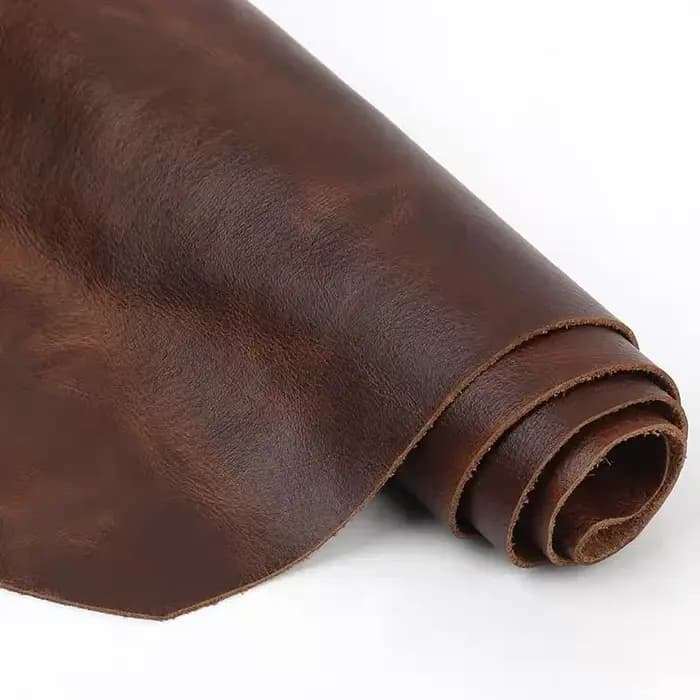 Siège rétro entier en peau de vache marron à grain fin