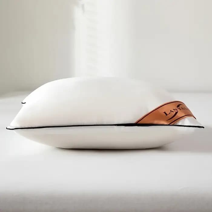 Coussin de canapé de luxe blanc pur de haute qualité 45*45cm