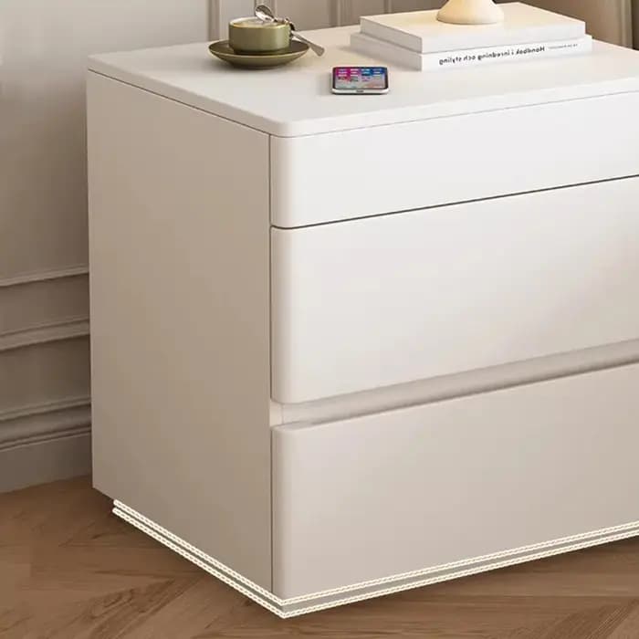 Table de chevet nordique crème avec compartiment secret sécurisé