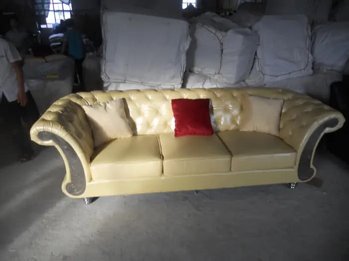 Canapé en cuir véritable Chesterfield