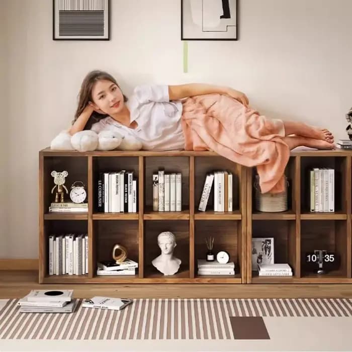 Bibliothèque courte en bois massif