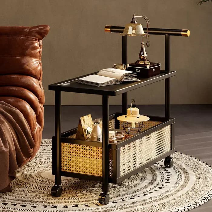 Table basse en bois de style antique