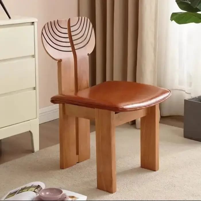 Chaise de salle à manger design haut de gamme en bois massif