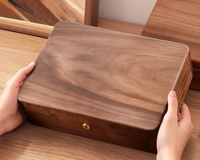 Boîte de rangement de bureau en bois massif