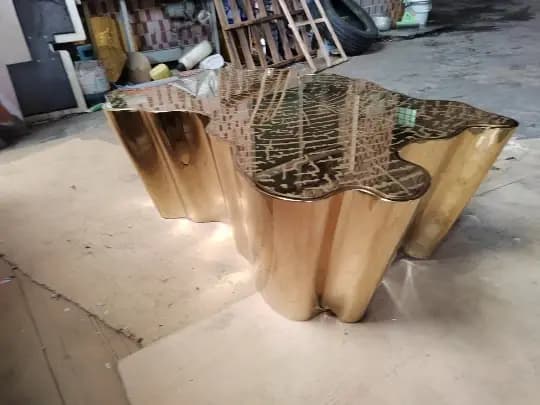 Ensemble de tables basses dorées de luxe
