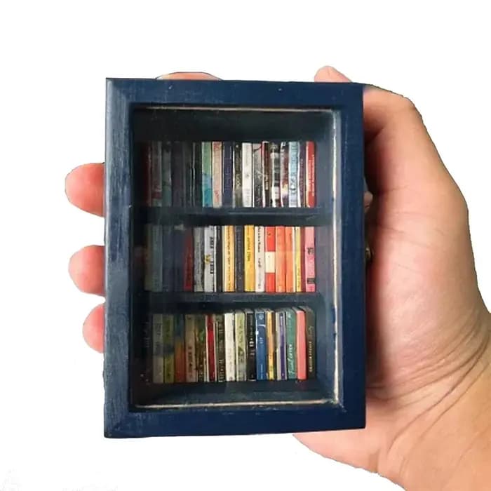 Mini bibliothèque avec 20 pièces