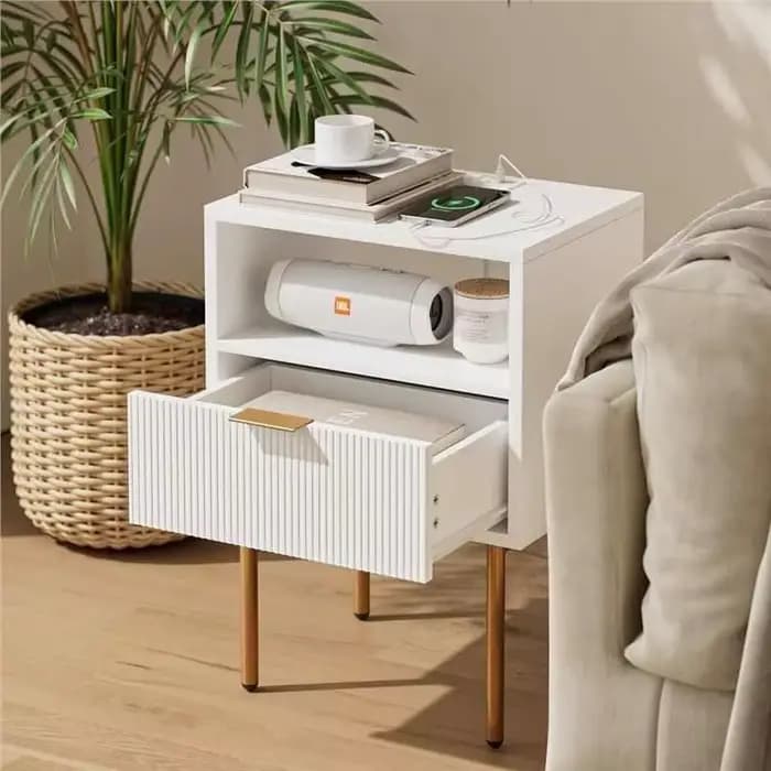 Table De chevet nordique blanche