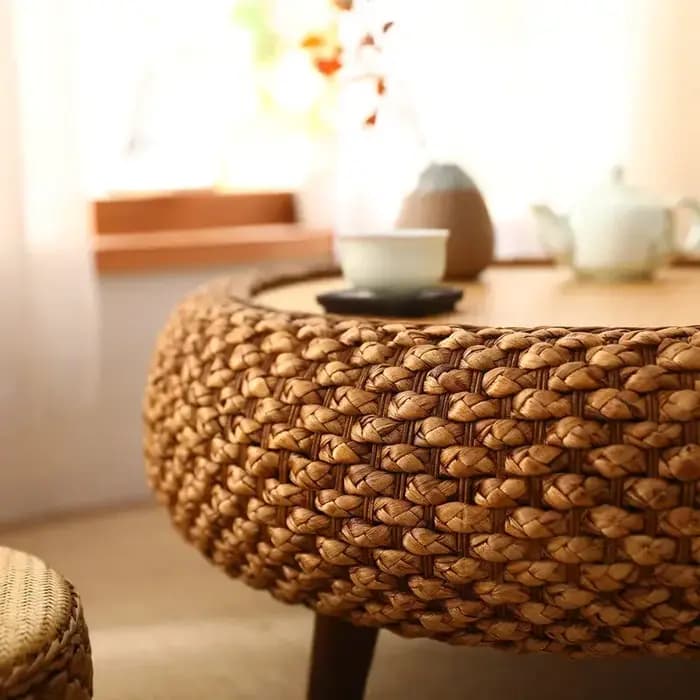 Table basse japonaise ronde en rotin tissé à la main avec rangement pour salon, table à thé