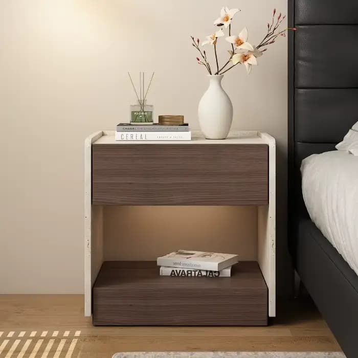 Table de chevet simple et étroite avec rangement