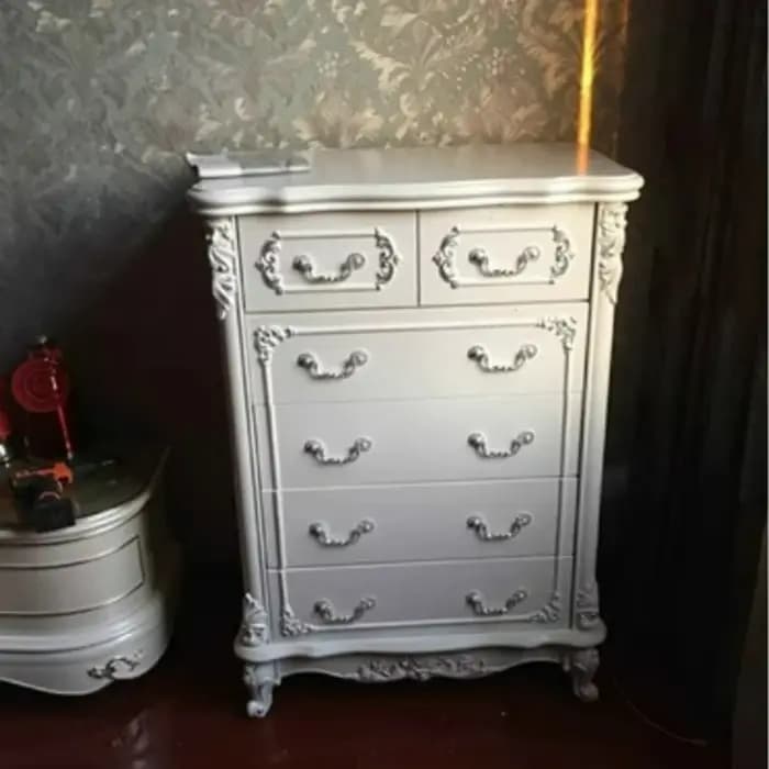 LTT – commode de style européen