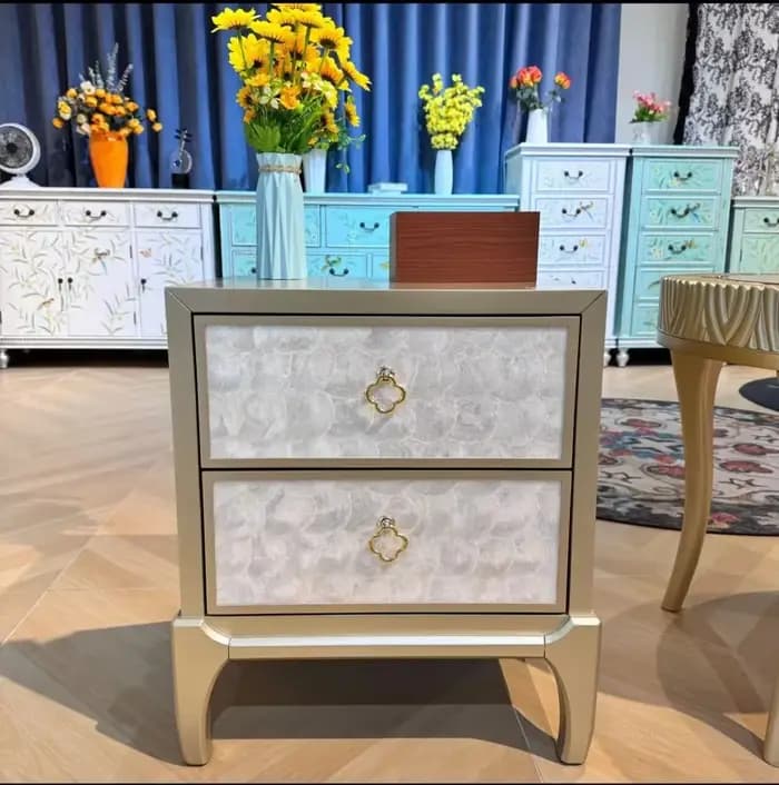 Table de chevet nordique moderne