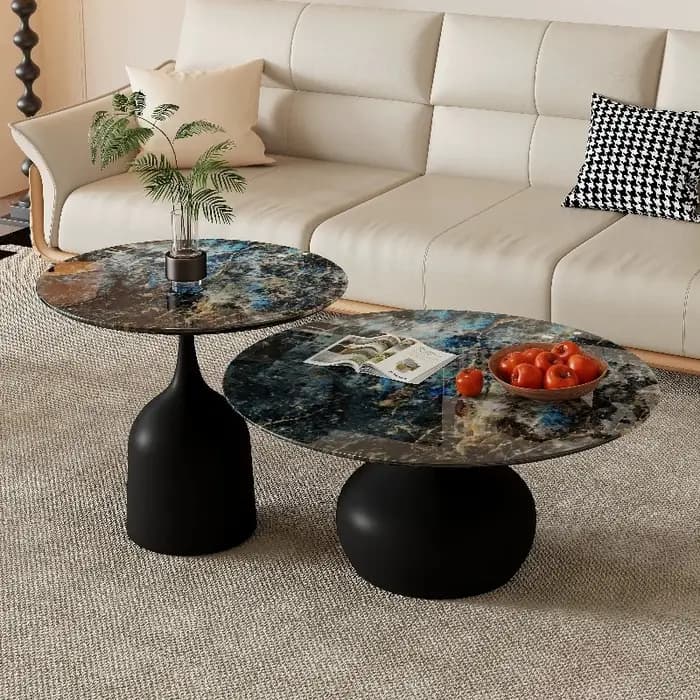 Tables basses au design moderne et minimaliste