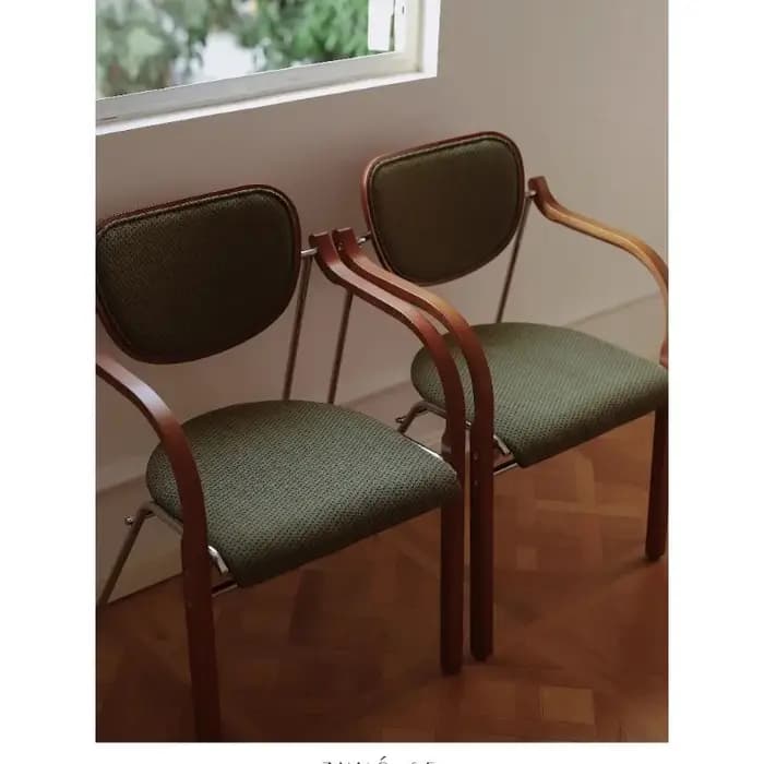 Chaise de salle à manger rétro française