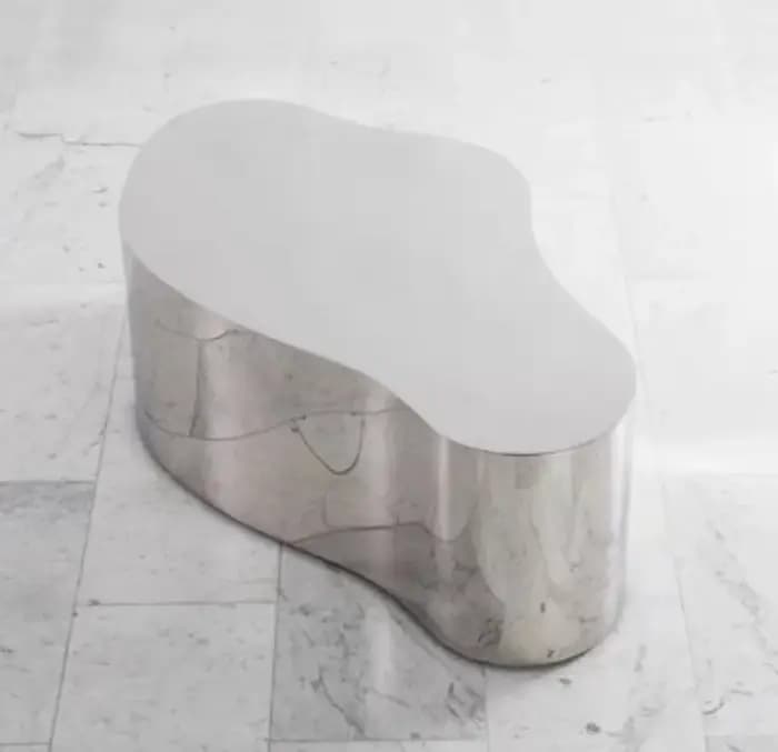 Table basse de luxe en métal