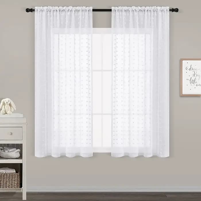 Rideaux courts blancs de style mignon pour salon