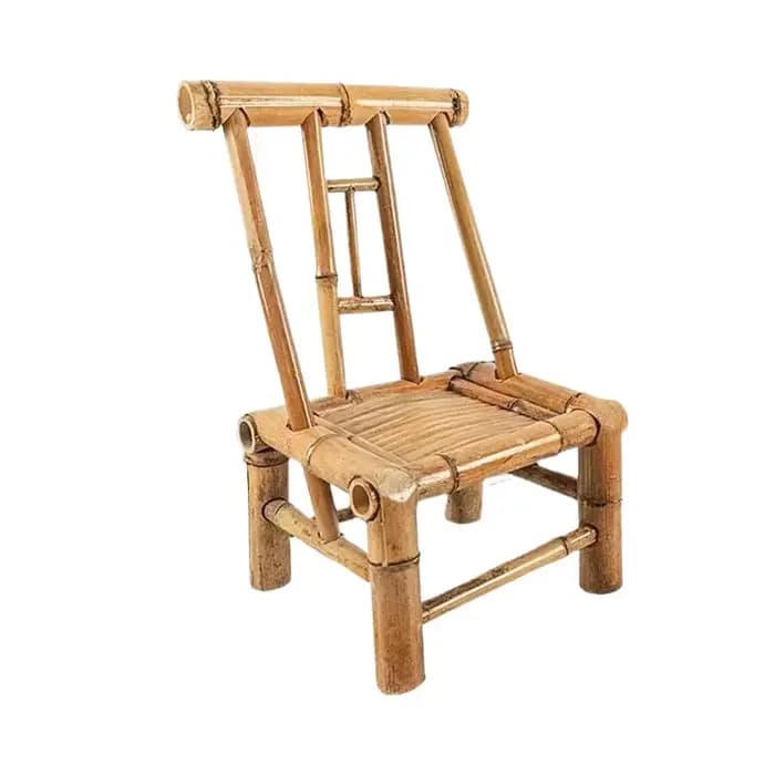 Chaise en bambou artisanale avec dossier