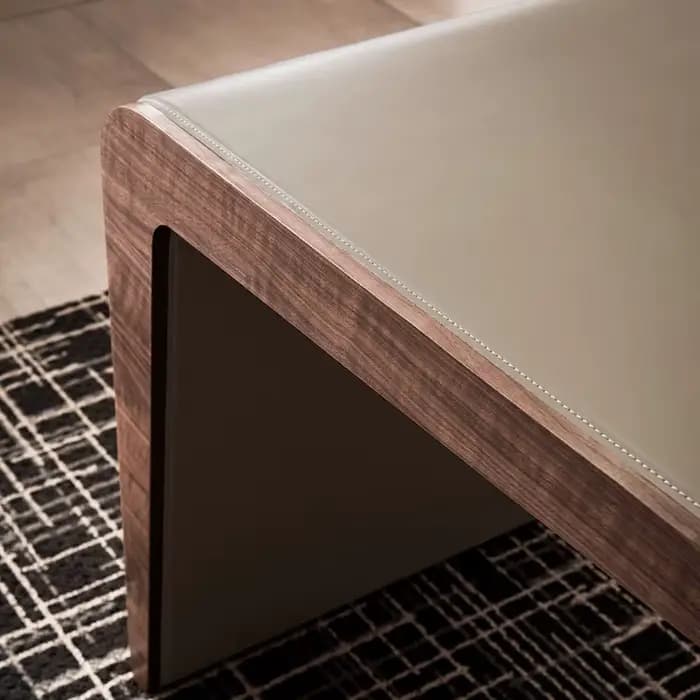 Bureau ergonomique élégant