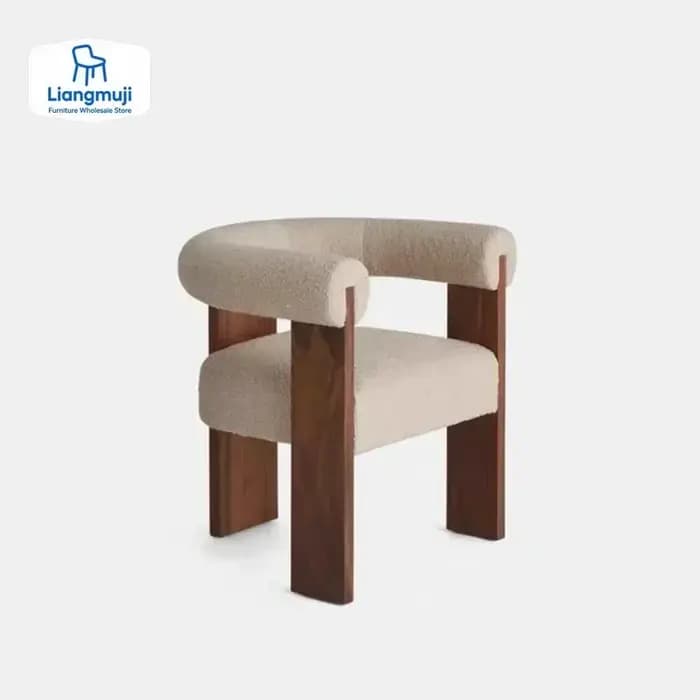 Chaise de salle à manger légère et luxueuse en bois massif, Restaurant d'hôtel rétro en peau d'agnea