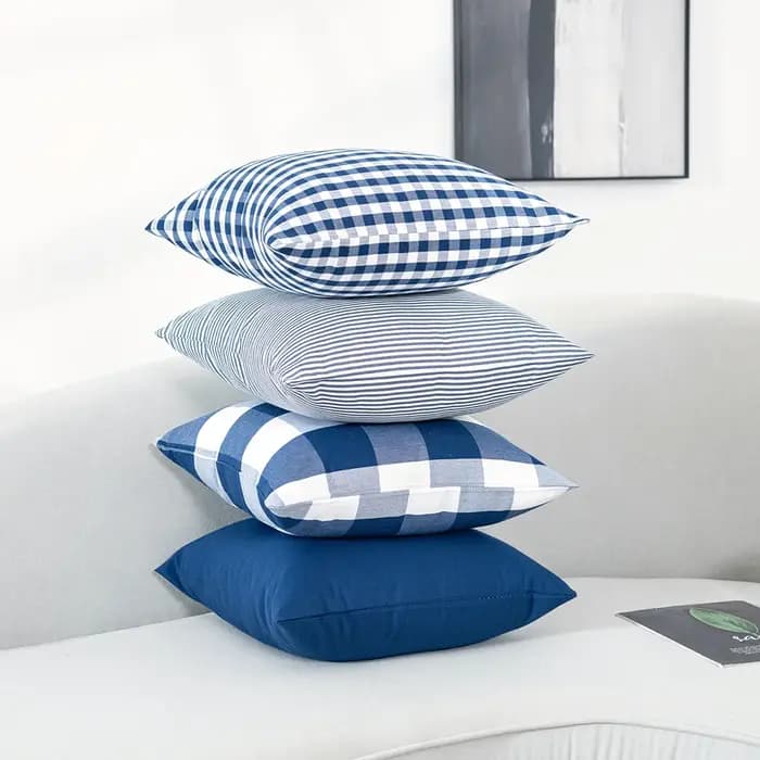 Juste de coussin à glands en coton et lin teint en fil bleu