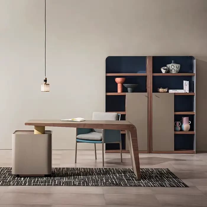 Bureau ergonomique élégant