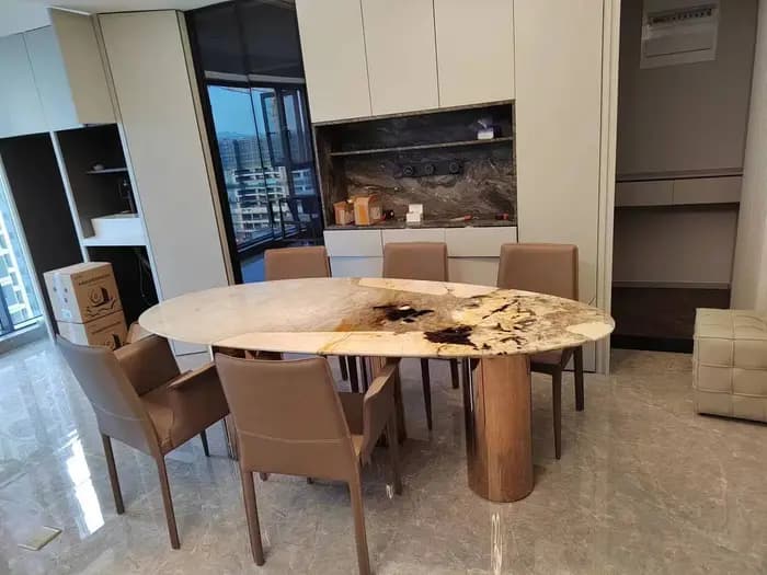 Table à manger en marbre italien sur mesure