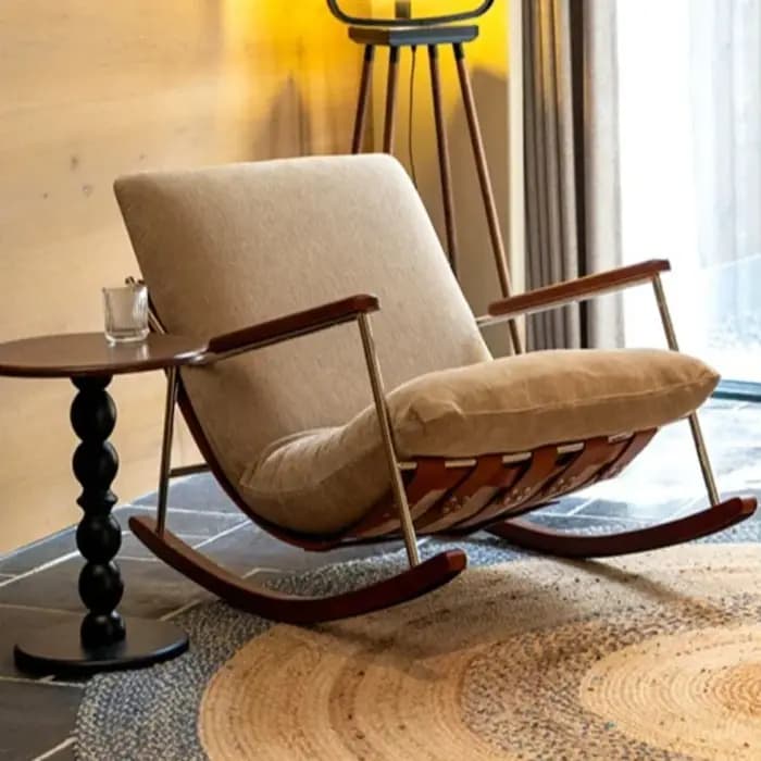 Chaise de balcon en bois avec dossier
