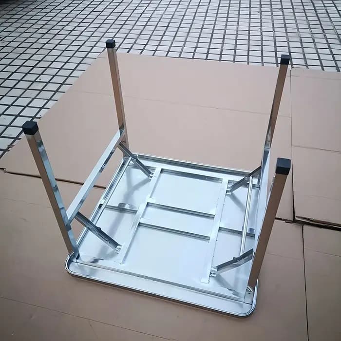 Table à manger carrée pliante en acier inoxydable
