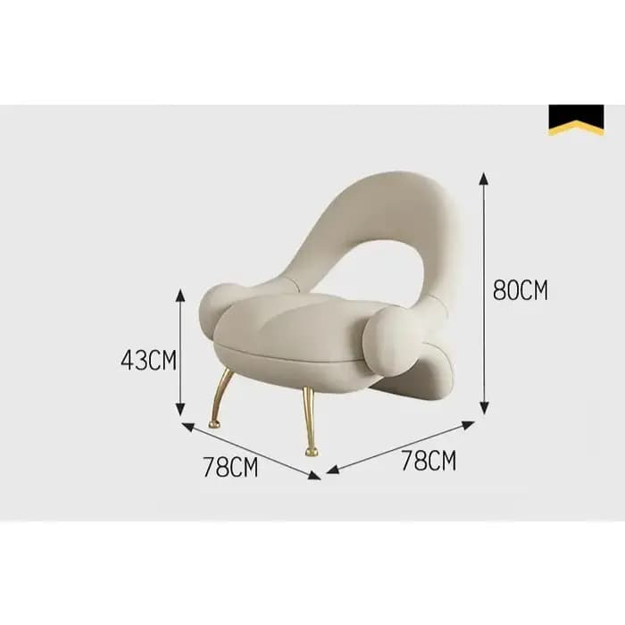 Fauteuil d'appoint moderne de luxe couleur crème avec design incurvé organique et pieds en métal dor