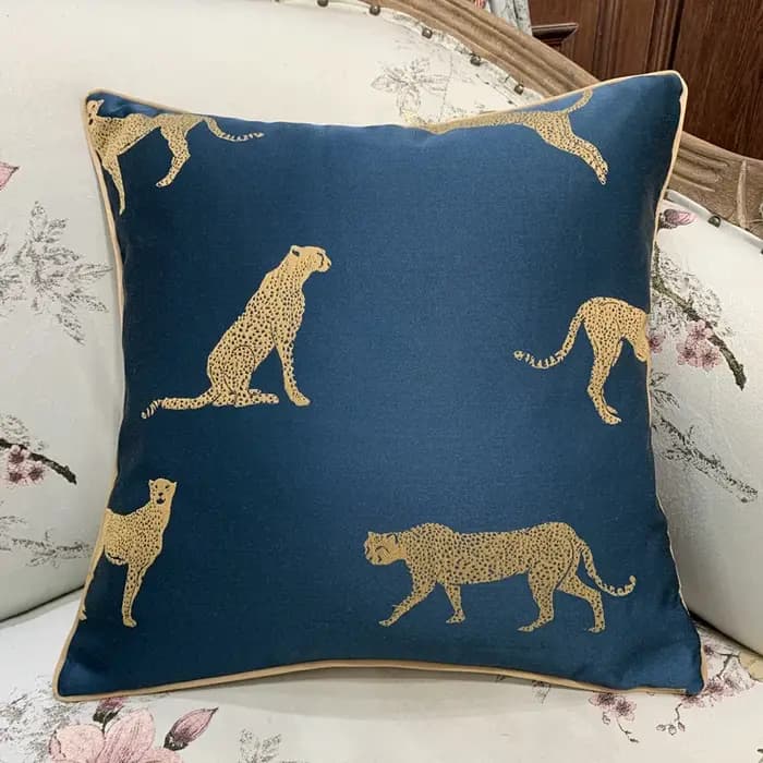 Juste de coussin à motif de léopard pour canapé et chaise