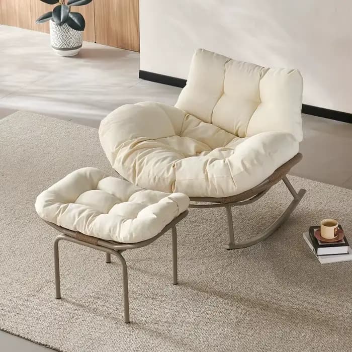 Chaise ergonomique moderne avec repose-pieds