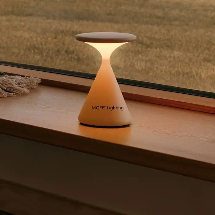 Lampe de table rechargeable design pour chambre à coucher, salon, canapé, bureau, chevet – Lumière LED moderne, luxueuse et haut de gamme