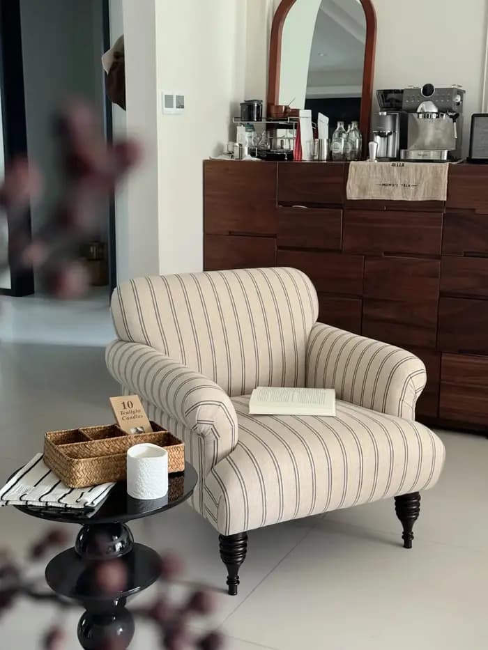 Fauteuil lounge d'inspiration vintage avec support lombaire