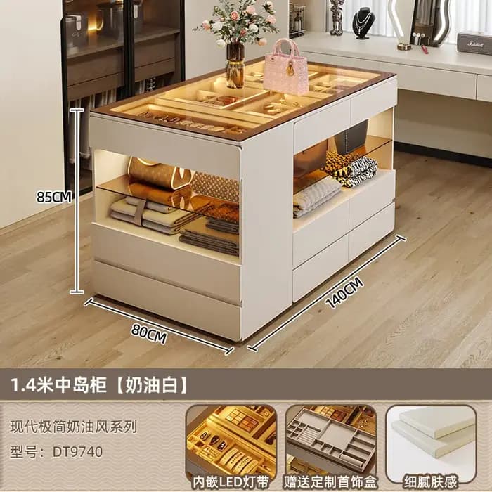 Vitrine italienne au design moderne