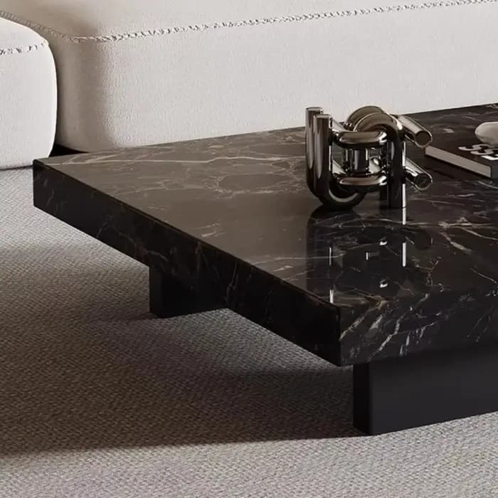 Table basse à mécanisme carré
