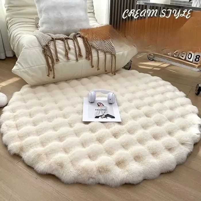 Tapis rond en peluche beige crème, canapé individuel, tapis ronds, bulles, salon, table basse, banc