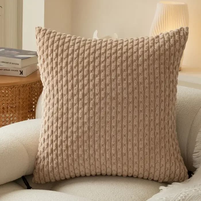 Housse de coussin classique en velours côtelé à chaîne courte