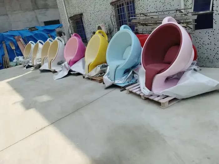 Chaise de salon en fibre de verre de style nordique