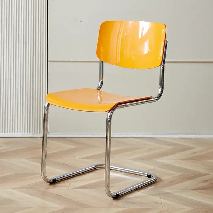 Chaises de salon nordiques