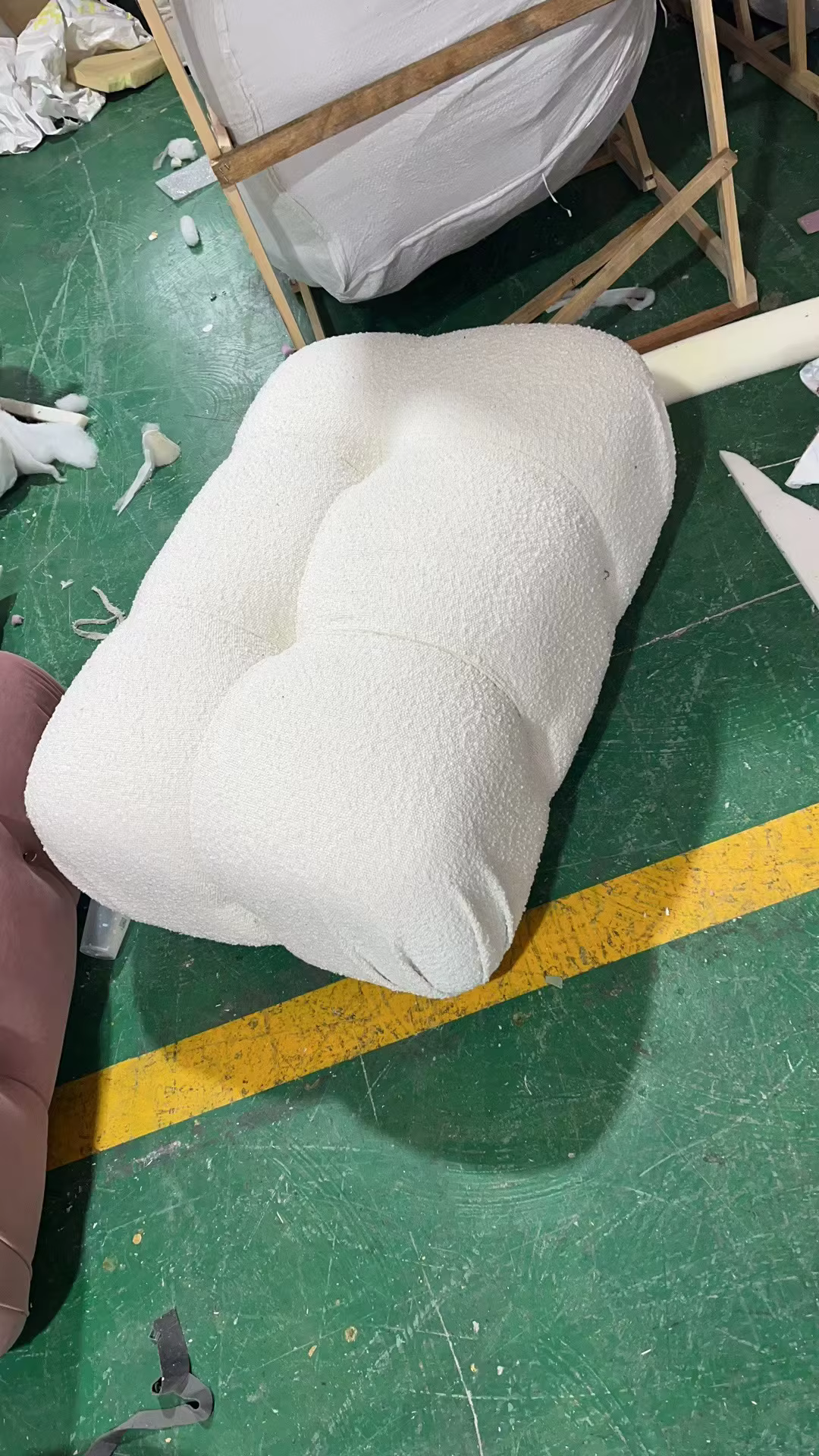 Canapé poumons Minimaliste Personnalisé en Velours d'Agneau, Mobilier Médiéval, Tissu à Vent Crème S